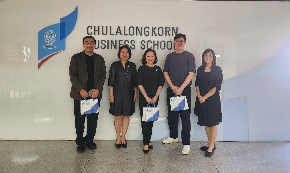 The Master of Management (#MMchula) program held a strategic meeting with key industry partners, including — 1